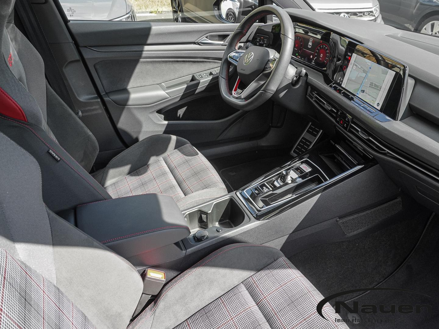 Volkswagen Golf GTI *AHK*NAVI*SHZ+LHZ*CLIMATRONIC*APP-CONNE, миниатюра 8