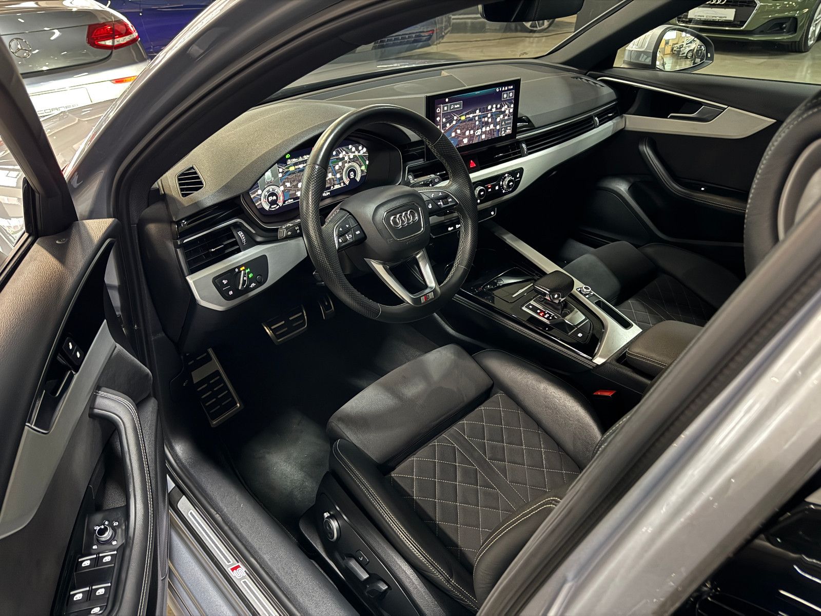 Fahrzeugabbildung Audi A4 35 TDI S-LINE BLACK RS4 SITZE MASSAGE VIRTUAL