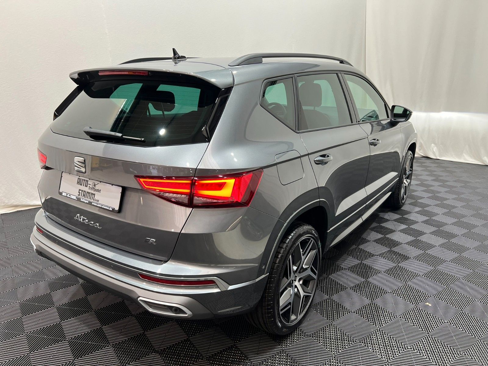 Fahrzeugabbildung SEAT Ateca 1.5 TSI FR DSG