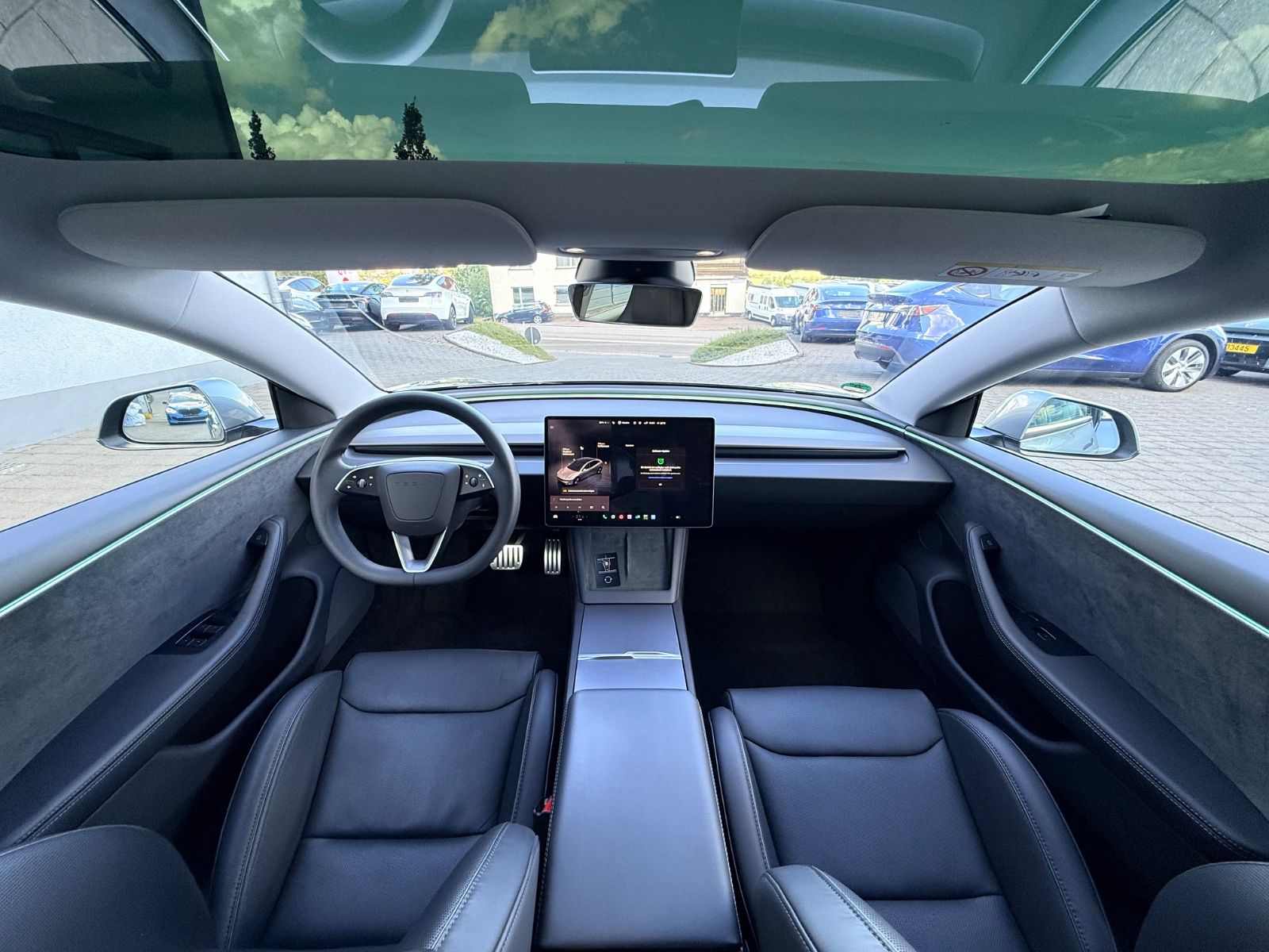 Tesla Model 3 Performance Highland 2025 Quichsilber foto 16