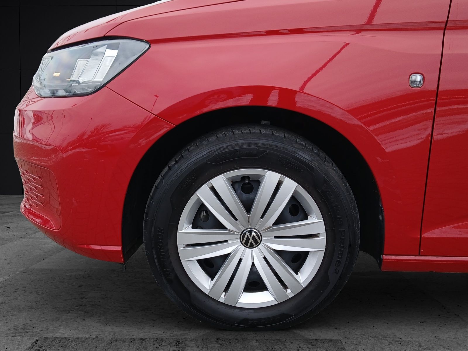 Fahrzeugabbildung Volkswagen Caddy Kombi TSI Climatronic AID GRA PDC