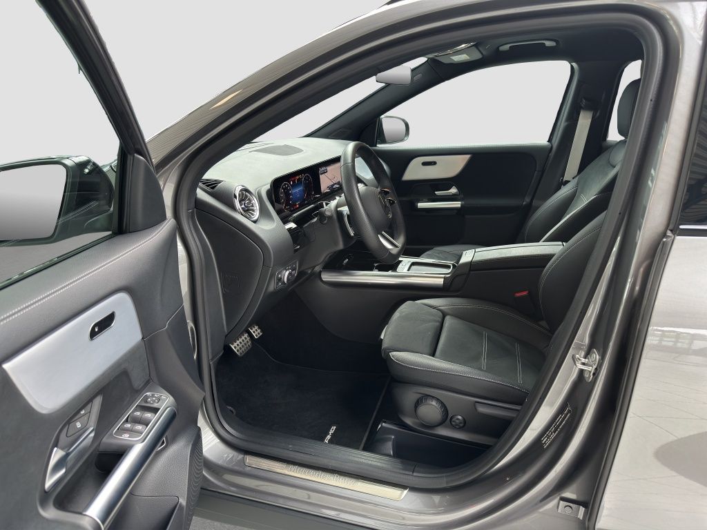 Fahrzeugabbildung Mercedes-Benz GLA 200 d AHK*Fernlichtass.*KeyLess*LED*PDC*ACC