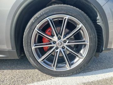 Alfa-Romeo Stelvio - 6