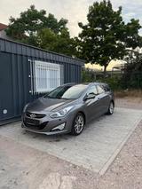 Hyundai i40 cw Comfort Tüv Neu Service Neu - Hyundai i40: Comfort