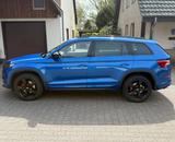 Skoda Kodiaq RS 2.0 BiTDI DSG 4x4 - Skoda Kodiaq mit Diesel-Antrieb: Blau, Alcantara