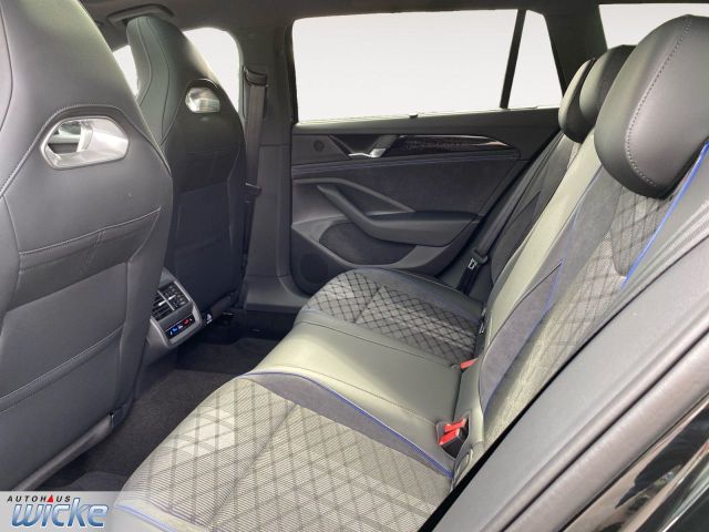 Passat R-Line 1.5 l eHybrid DSG R-Line NAVI KLIM