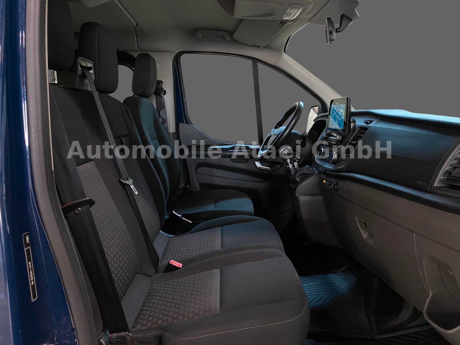 Fahrzeugabbildung Ford Transit Custom 340 L2H1 *9-Sitzer* NAVI (6558)