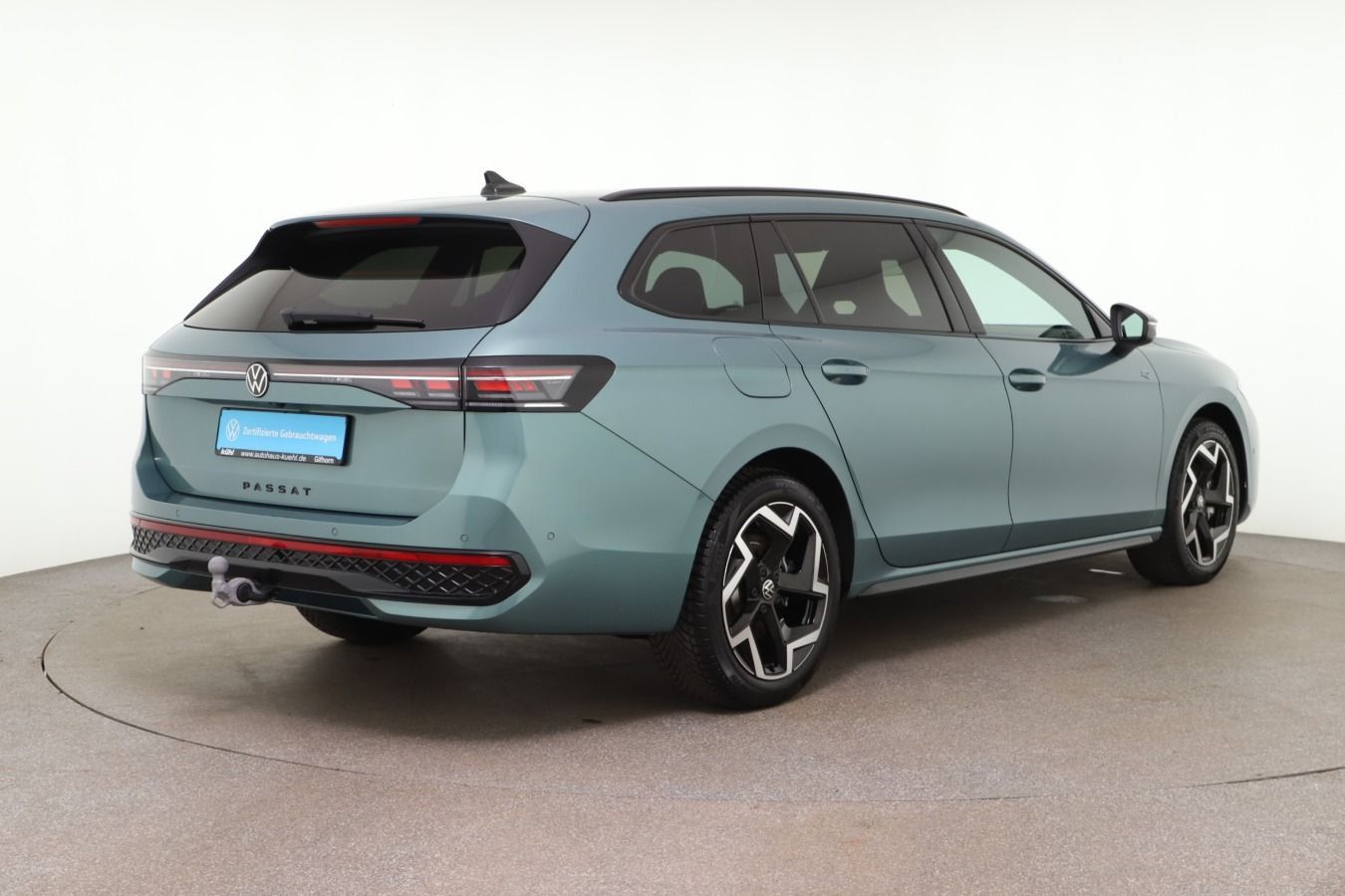Volkswagen Passat Variant - Bild 2