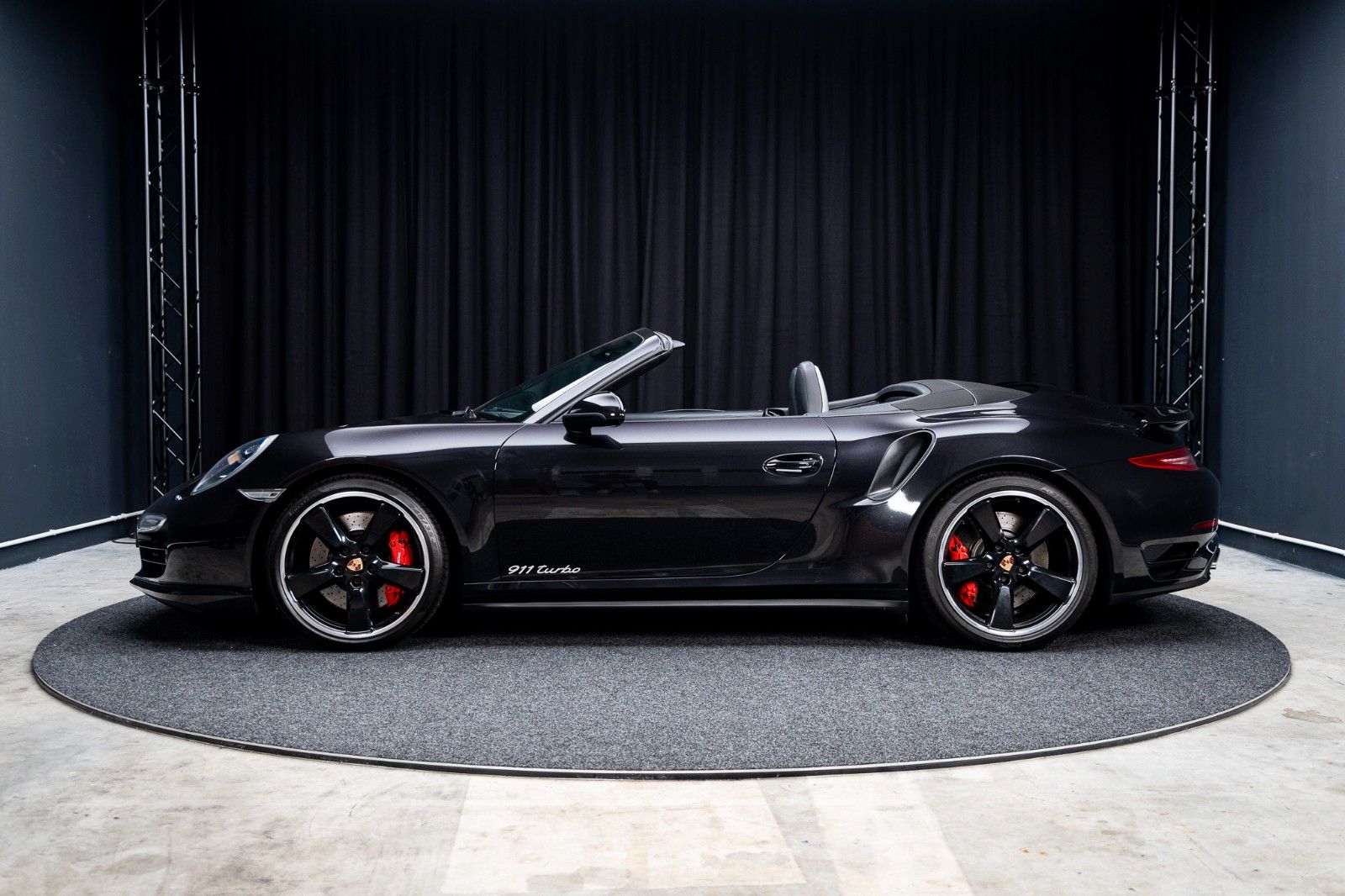 Fahrzeugabbildung Porsche Turbo Cabrio + 2. Hand + Scheckheft + Approved