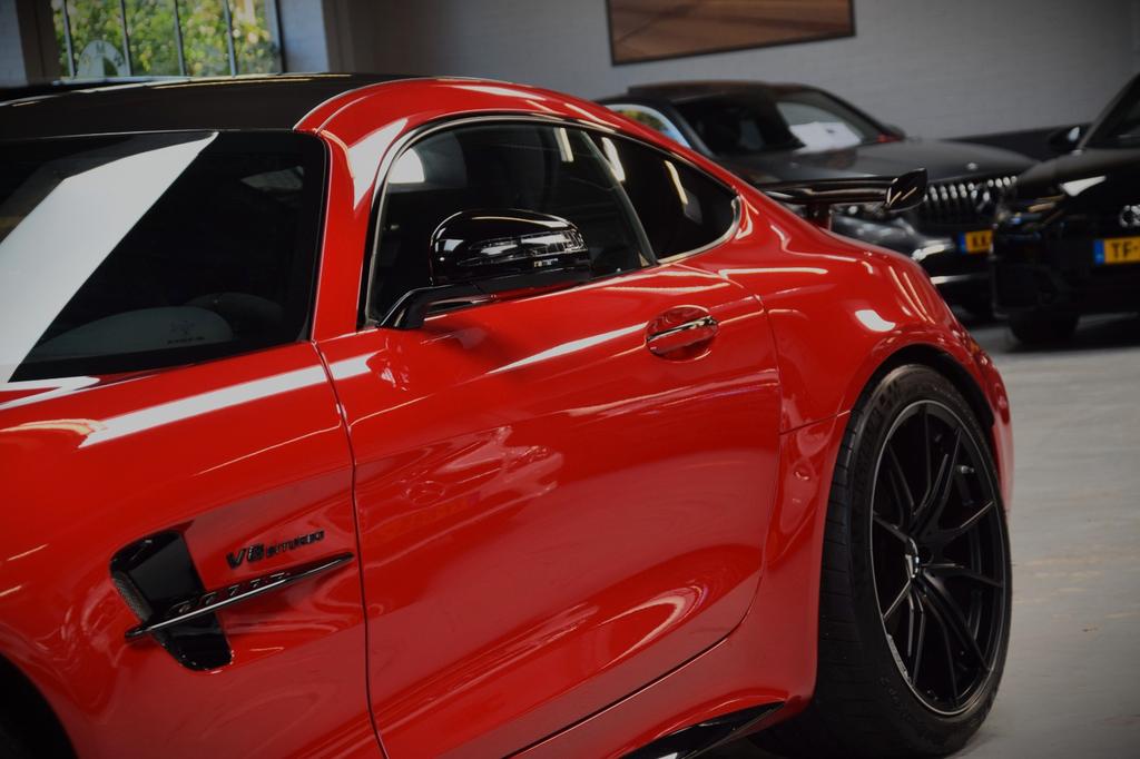 Mercedes-Benz AMG GT R
