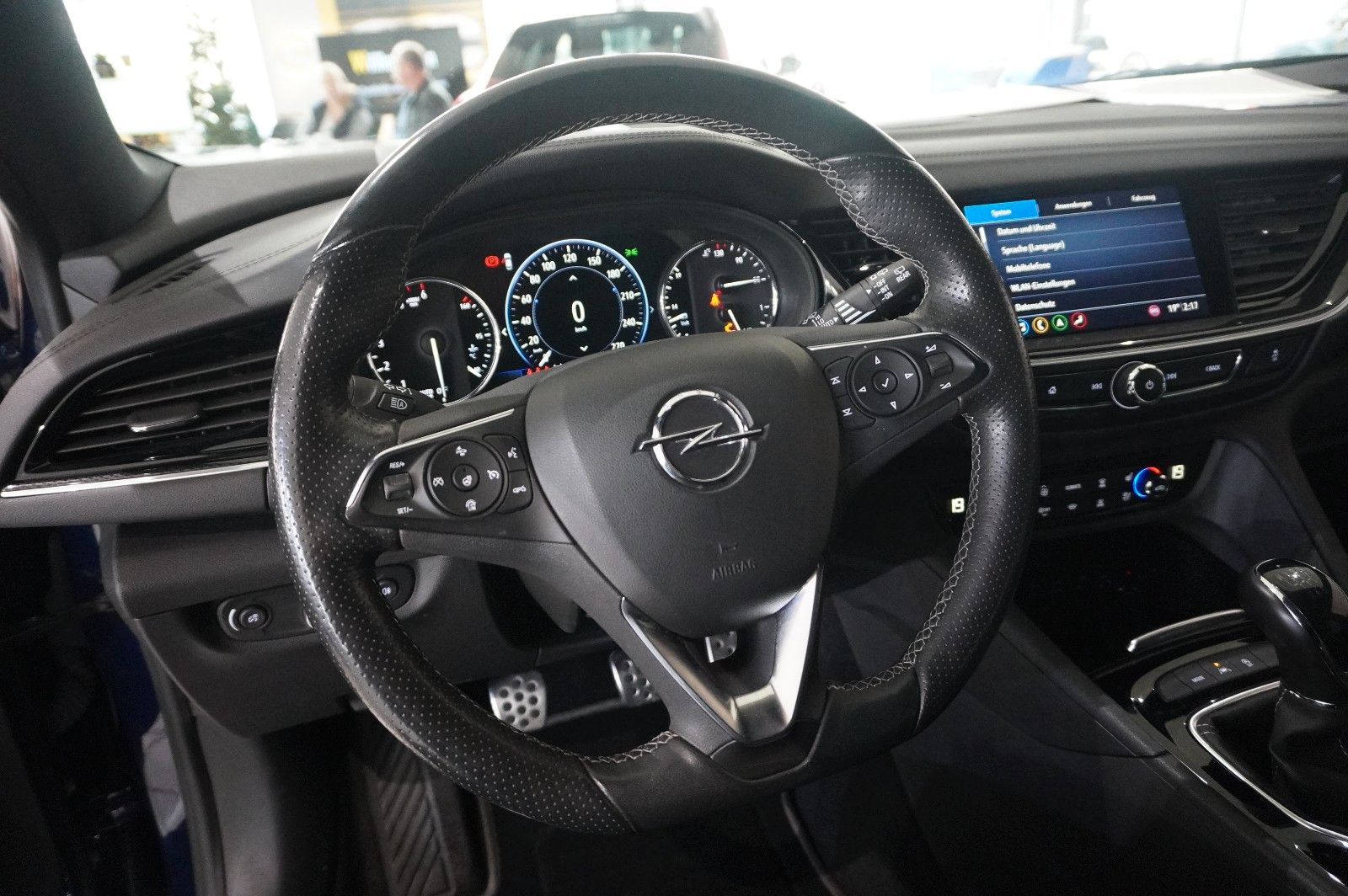 Fahrzeugabbildung Opel Insignia B ST 2.0D ULTIMATE NAVI/OPC/KAMERA/HUD