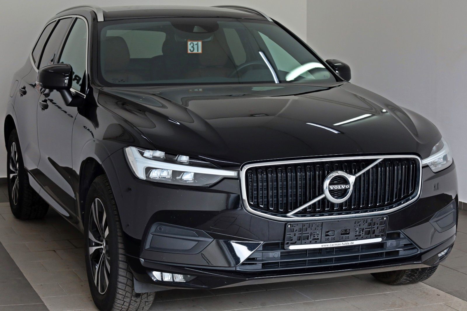 Fahrzeugabbildung Volvo XC 60 Momentum Pro Geartr.Leder,Navi,SH, Kamera