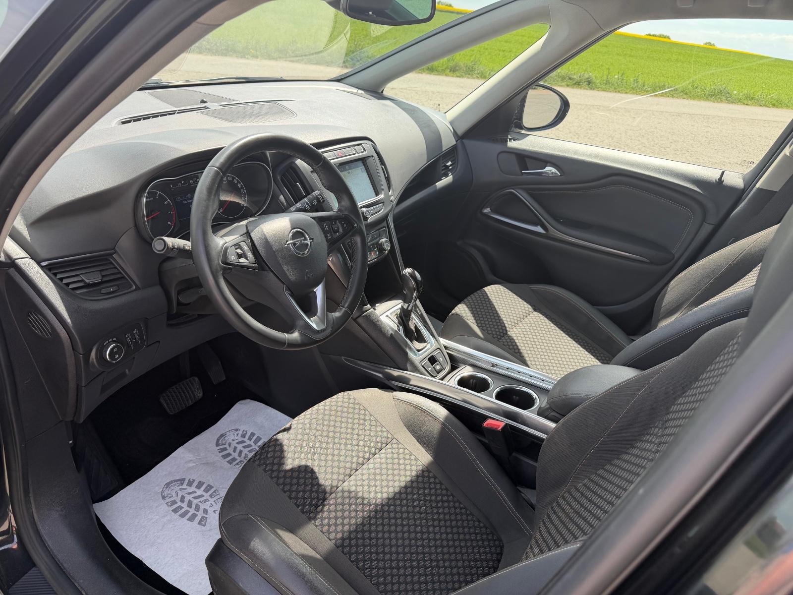 Opel Zafira Innovation *Automatik,7-Sitzer,Navi,AHK*
