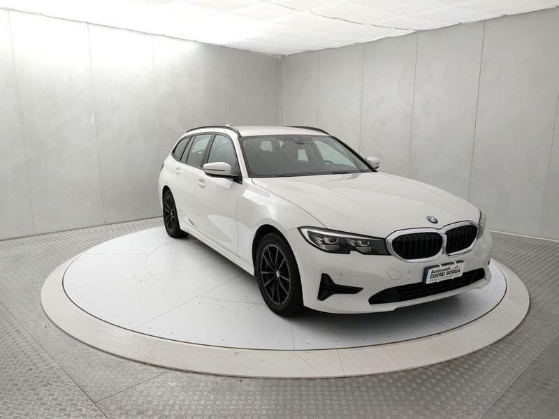 Image of BMW 320