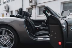 Fahrzeugabbildung BMW Z8 Roadster Alpina/Stratusgrau/Performance Paket