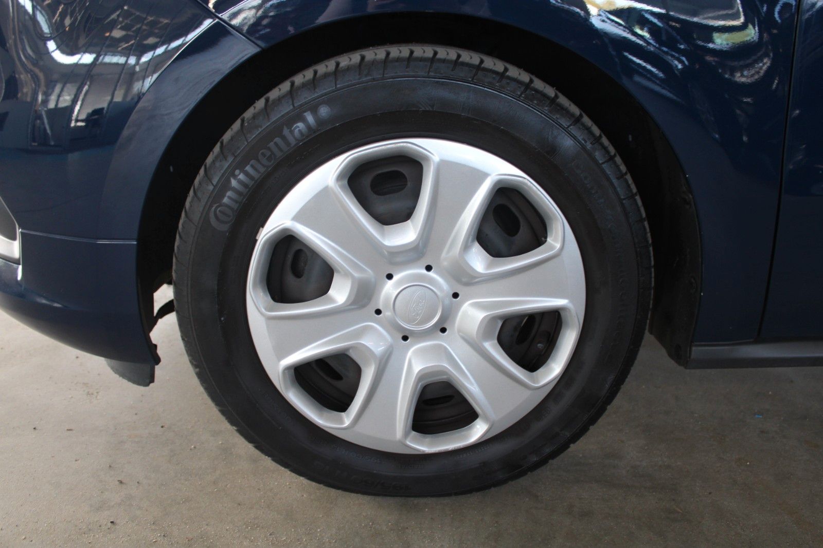 Fahrzeugabbildung Ford Tourneo Courier 1.5 TDCi Trend AHK KLIMA WinterP