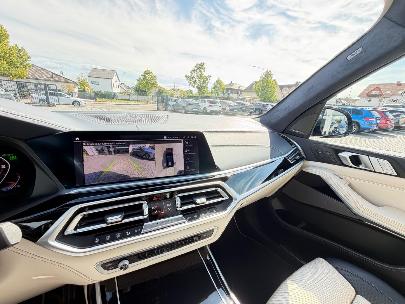 BMW X7*M50xd*M-SPORTPAKET*3xTV*6xSITZER*ACC*HUD*360