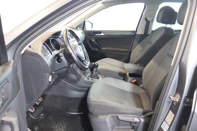Volkswagen Tiguan 2.0 TDI Comfortline HUD+ACC+SIDE+PANO+AHK