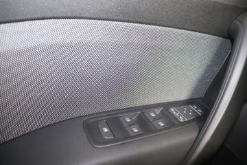 Fotografie 19 des Nissan Townstar DIG-T 130 Kombi L2 N-Connecta 7 Sitze