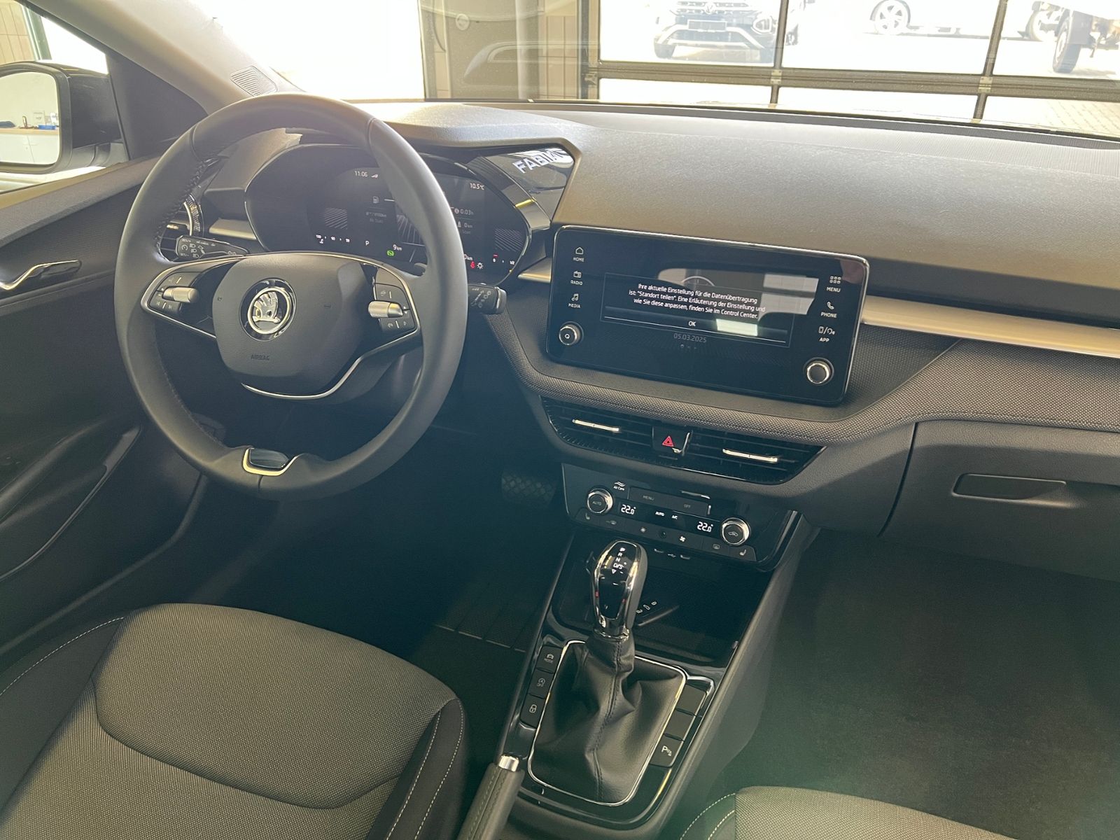 Fahrzeugabbildung SKODA Fabia IV Selection 1.0 TSI DSG *AHK, LED, SmartL