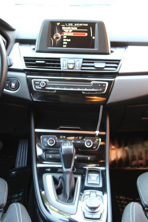 BMW 220