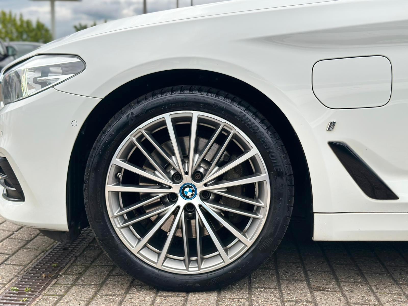 BMW 530 5 Limousine 530 e Sport Line Vollausstattung