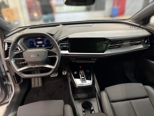 Q4 Sportback e-tron 55 QUATT S-LINE MATRIX+PANO+