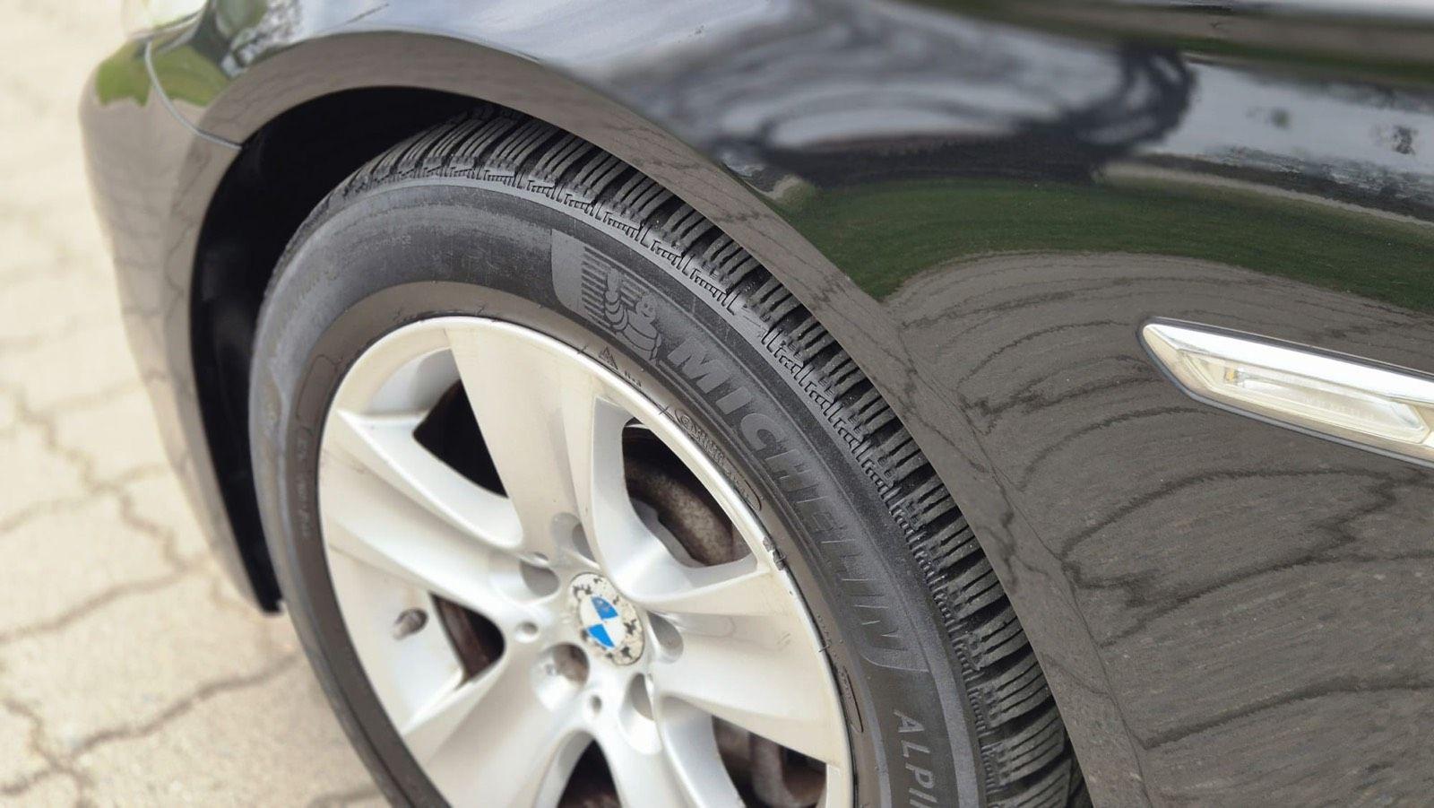 BMW 525 2010 — photo 8
