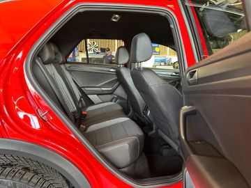 MYAUTOCENTER – Gebraucht- und Jahreswagen mit Werkstattservice in Pfaffenhofen Volkswagen T-Roc *R-Line*AHK*2-ZONEN*Navi*Spurhalte*