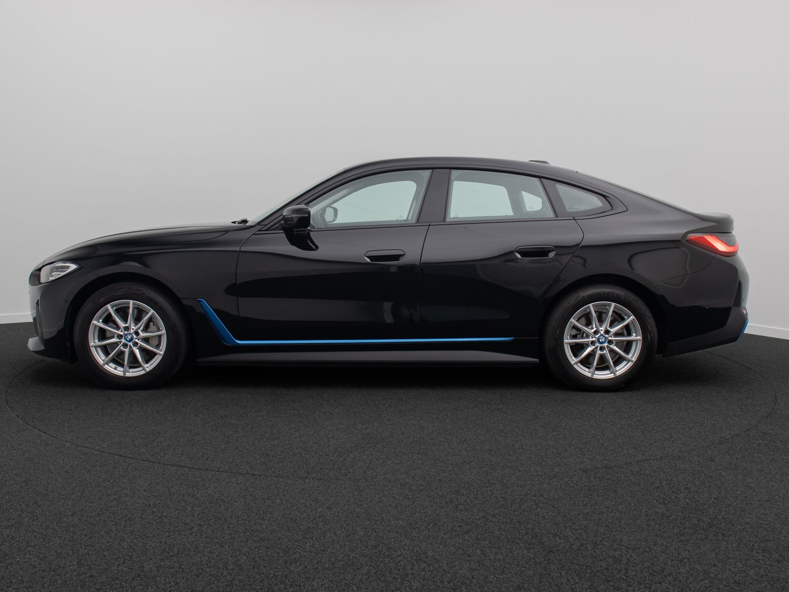 Fahrzeugabbildung BMW i4 eD40 GC HiFi Kamera DAB Widscreen Sportsitze