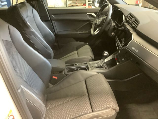Q3 S line 45 TFSI e S tronic,LED,Navi Plus,S-lin