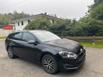 Volkswagen Golf - 2