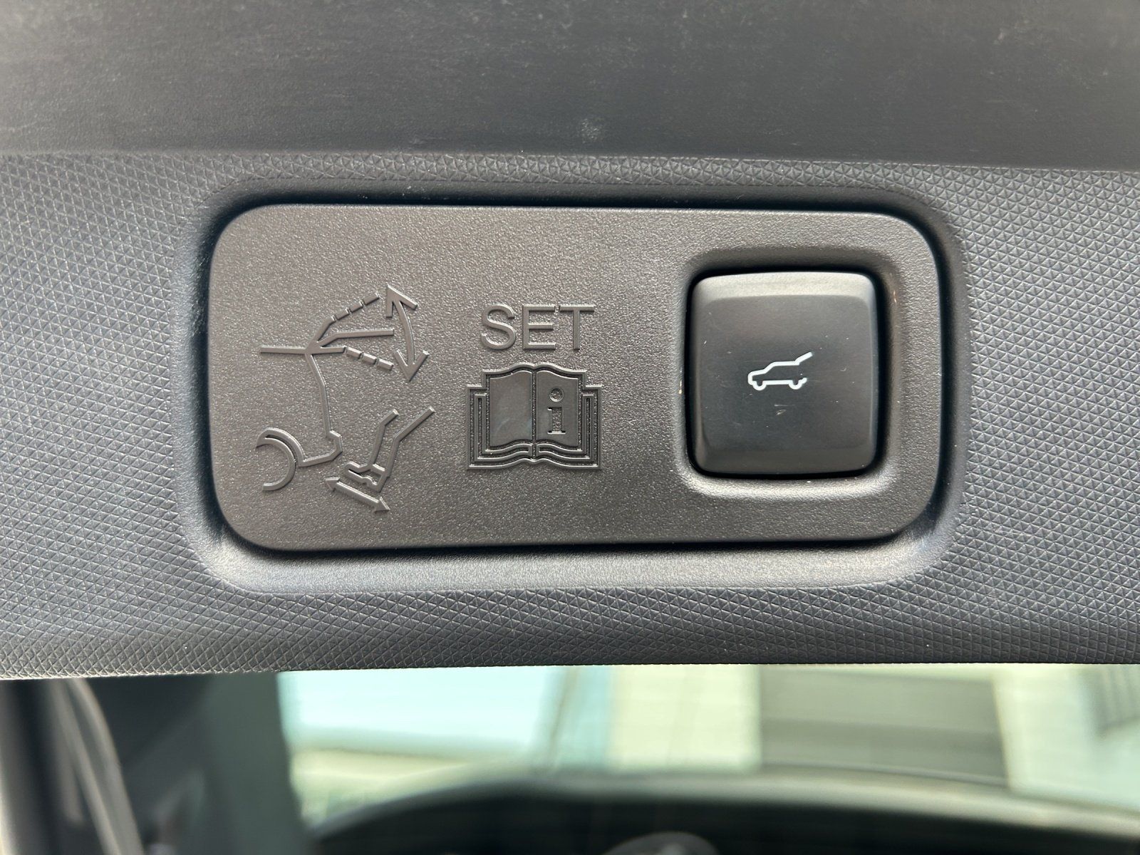 Fahrzeugabbildung Ford MACH-E AWD MATRIX-LED/360°/B&O/NAVI/ACC/PANO/