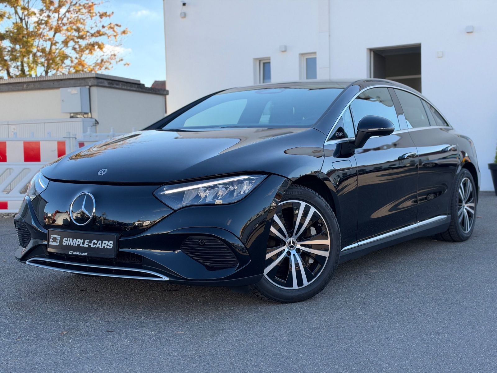 Mercedes-Benz EQE 300