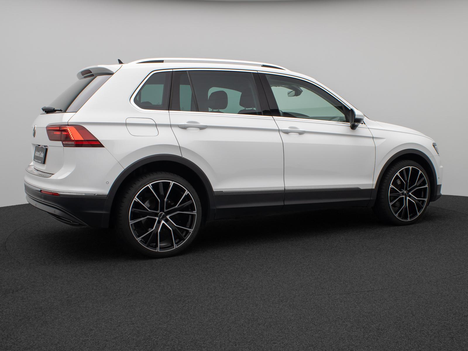 Volkswagen Tiguan Highline Kamera HUD DAB ACC LED 21Zoll