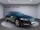 Jaguar XF Sportbrake 2.2 Diesel Bi-Xenon/Pano/Leder - Jaguar XF in Hamburg