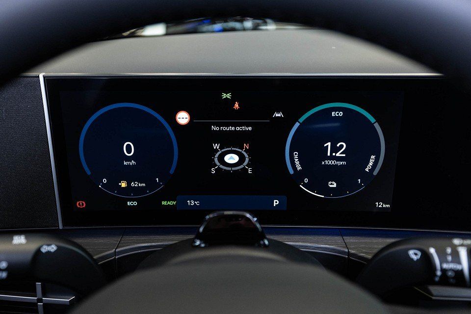 Fahrzeugabbildung Hyundai SANTA FE Hybrid SIGNATURE Digital Key