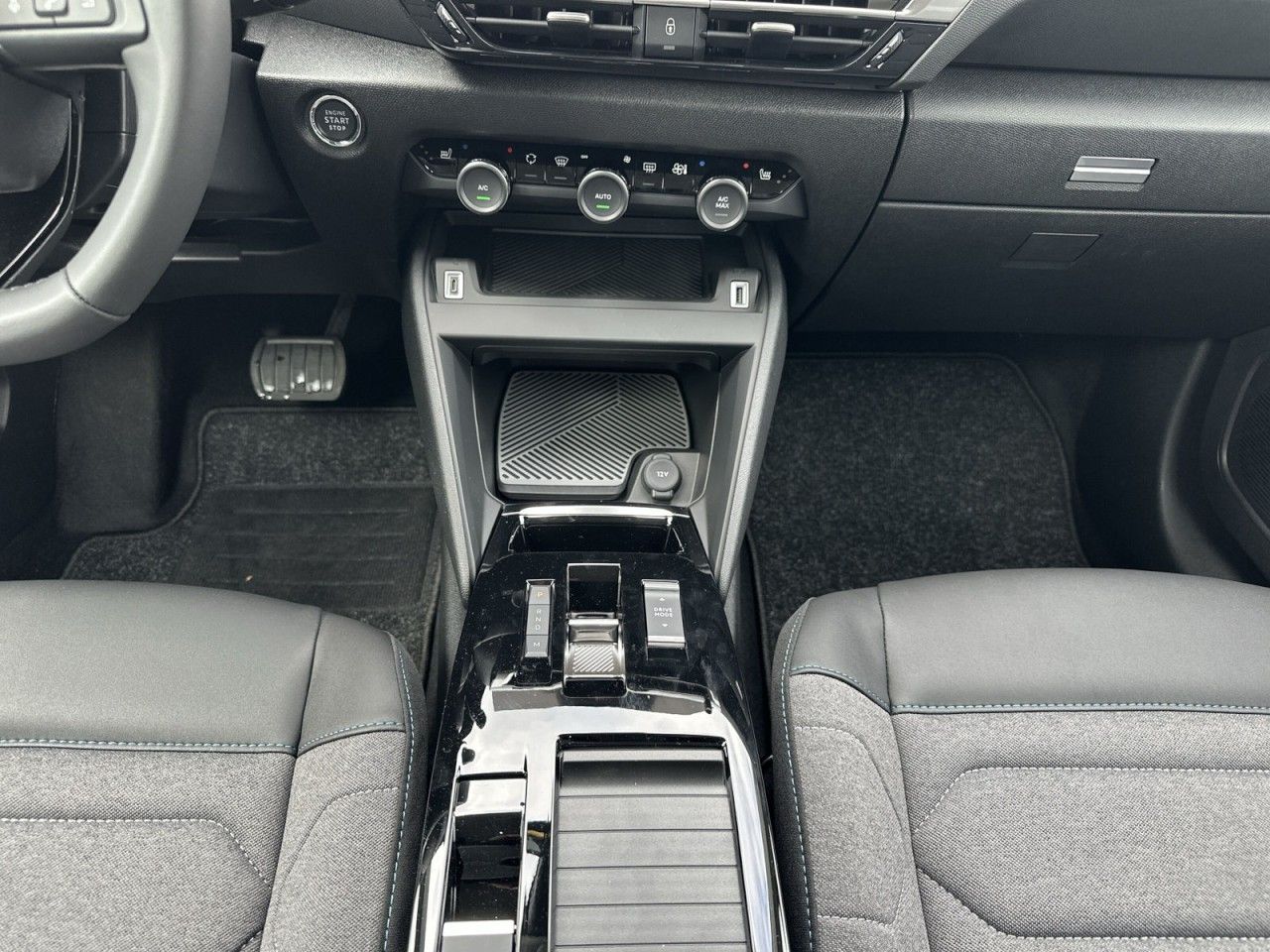 Fahrzeugabbildung Citroën C4 BlueHDi 130 S&S EAT8 Plus