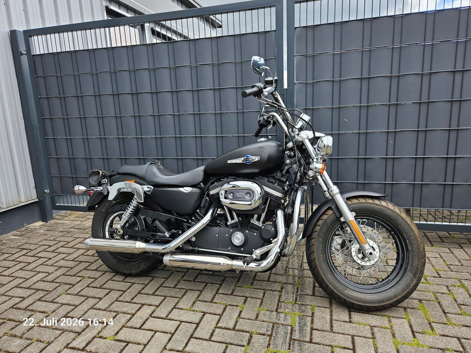 Fahrzeugabbildung Harley-Davidson Sportster XL 1200 Custom Limited B
