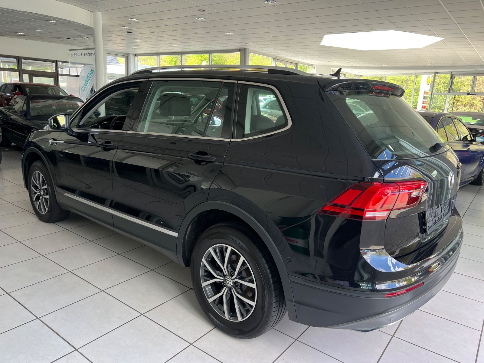 Fahrzeugabbildung Volkswagen Tiguan Allspace 2.0TDI DSG Comfortline 7.SITZER