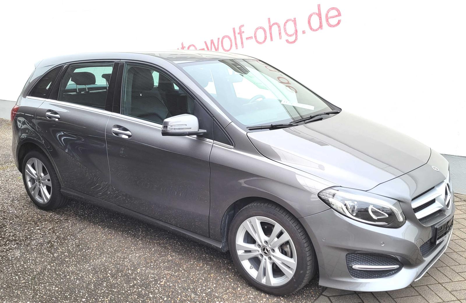 Mercedes-Benz B 180 7G-DCT Urban LED, Navi, Rückfahrkamera...