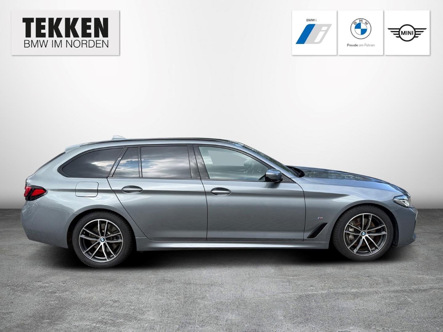 BMW 530 d Touring M-Sport/HUD/HiFi/RFK/AHK/Pano