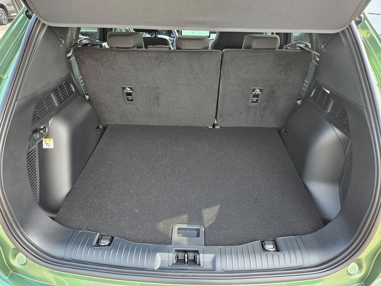 Fahrzeugabbildung Ford Kuga Hybrid Titanium