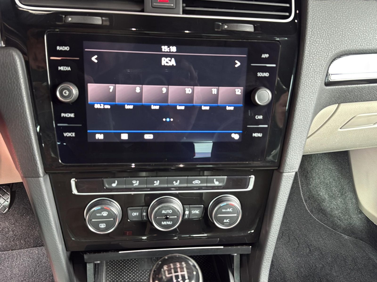 Fahrzeugabbildung Volkswagen Golf VII Variant Highline BMT/ kein Ablue