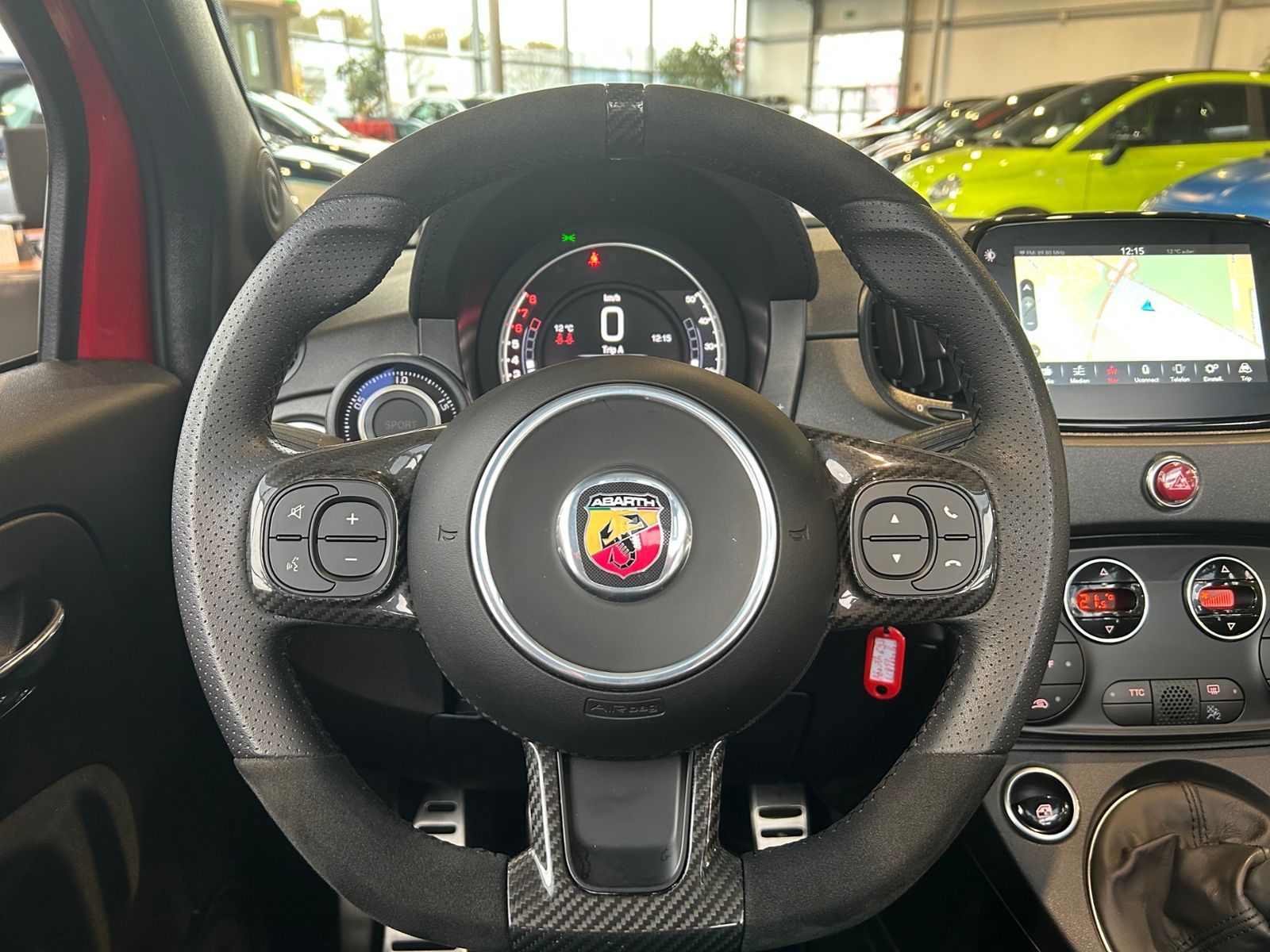 Fahrzeugabbildung Abarth 695 Cabrio BEATS NAVI ALU