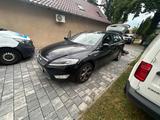 Ford Mondeo - Ford Mondeo aus 2005 mit Diesel-Antrieb