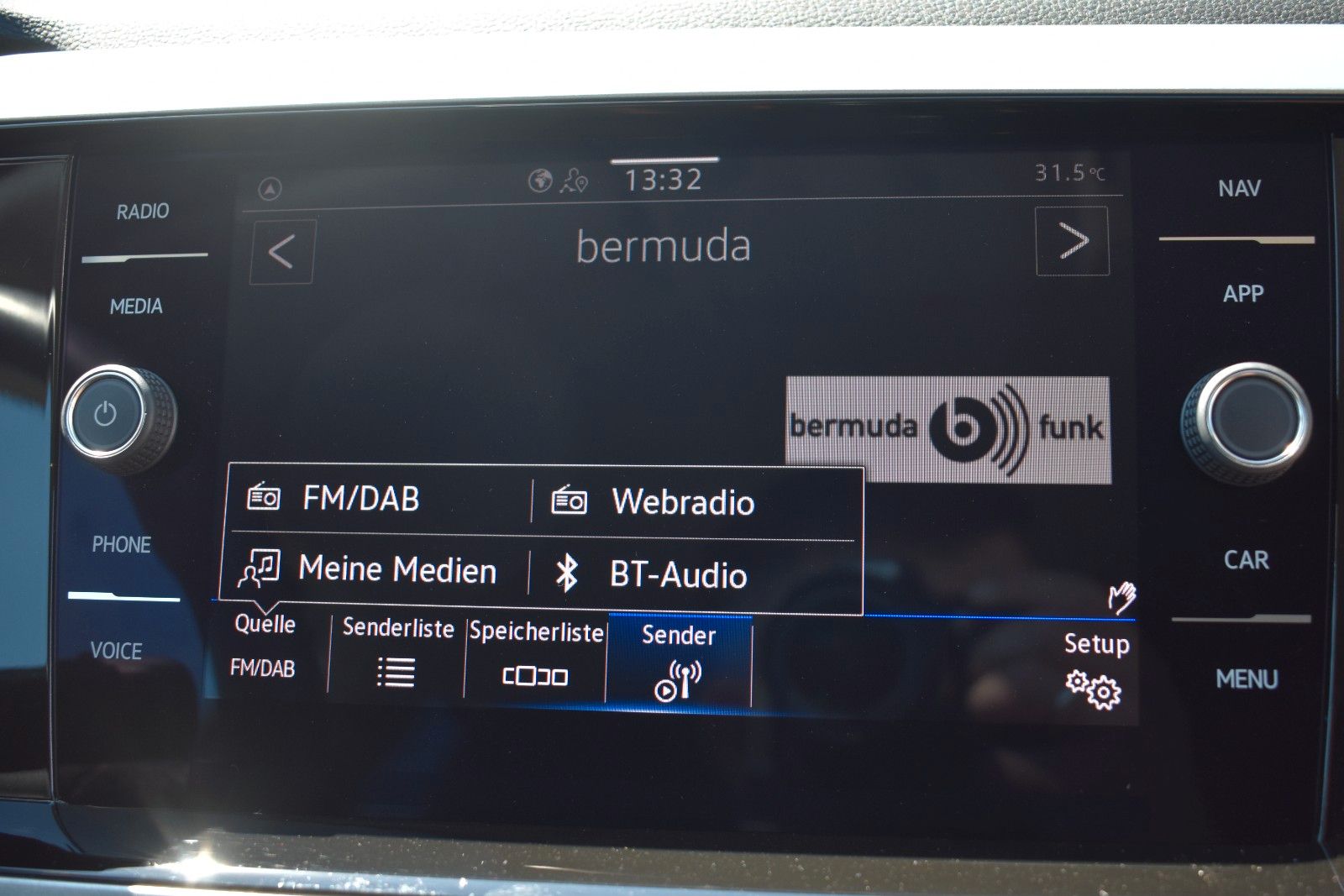 Fahrzeugabbildung Volkswagen Polo VI Goal LED/Tempomat/Carplay/SHZ