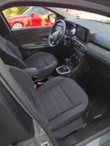 Dacia Jogger TCe 110 Extr+ 5Sitzer oh. nerv. Assisten - Dacia Jogger von privat