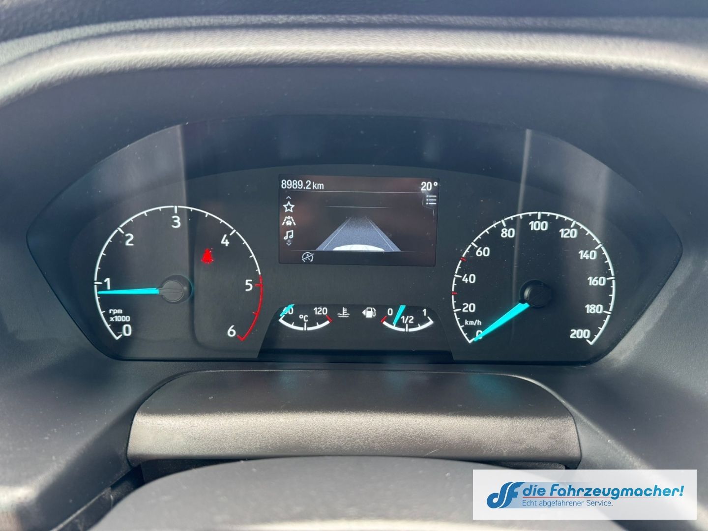 Fahrzeugabbildung Ford Transit Kasten 350 L3H3 Trend 2.0 TDCi Klimaauto