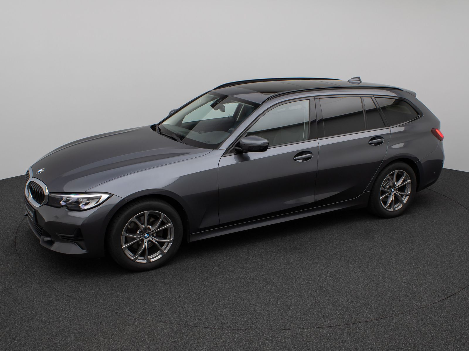 Fahrzeugabbildung BMW 320d SportLine Panorama Kamera DAB Komfort Alarm